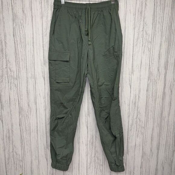 Womens Size 6 Sweaty Betty Cargo Pants Green EUC - Picture 1 of 5
